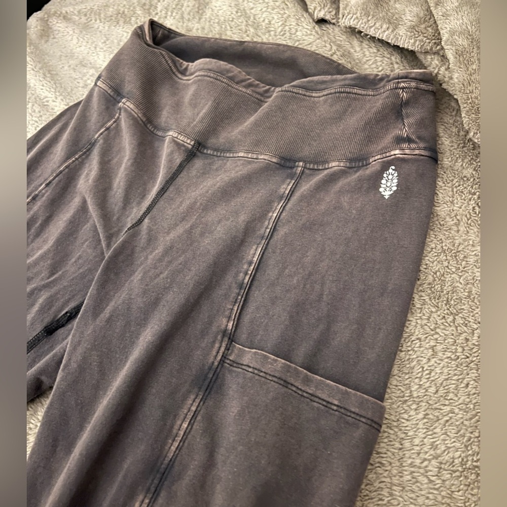Free People High-Rise Hybrid Stirrup Legging